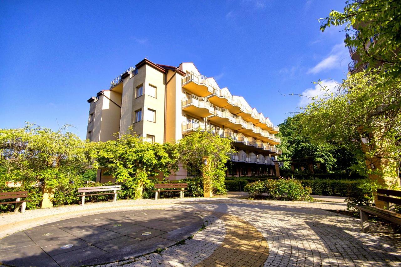 Apartament Park Zdrojowy Świnoujście Exterior foto